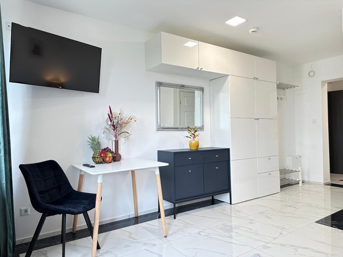 Moveen! Wynajem Apartamentow We Wroclawiu! 10 Minut Od Centrum Exterior foto